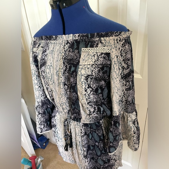 Romper - Picture 4 of 7